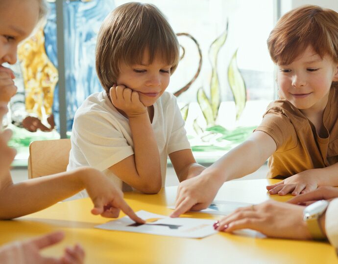 pexels-artem-podrez-8087866